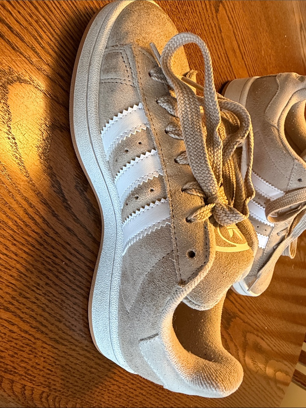 adidas Kids, Youth Campus Suede Sneakers in Wonder Beige and Cloud White - Picture 6 of 12